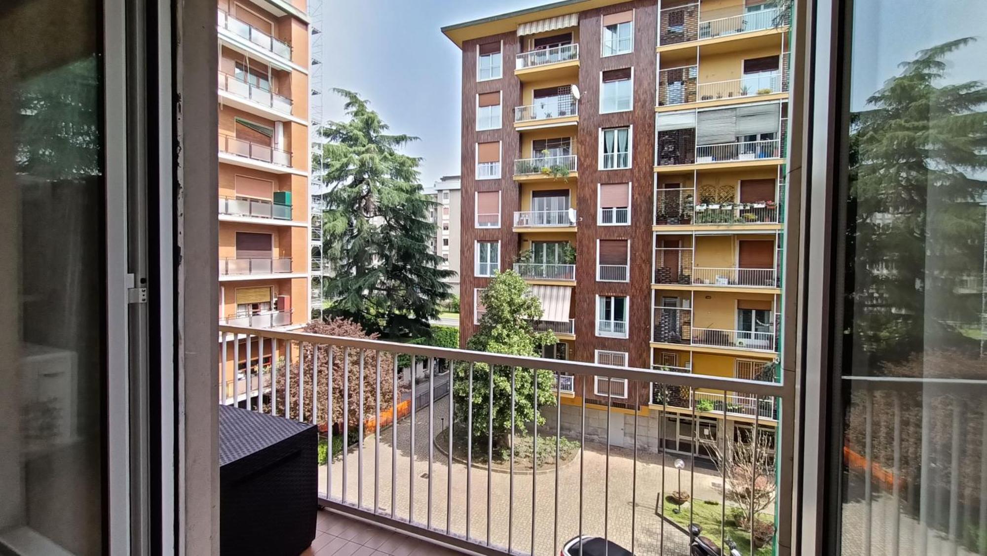 Sahi - Via Dei Ciclamini Mm1 Primaticcio, Stadio San Siro, Ospedale San Carlo Milão Exterior foto
